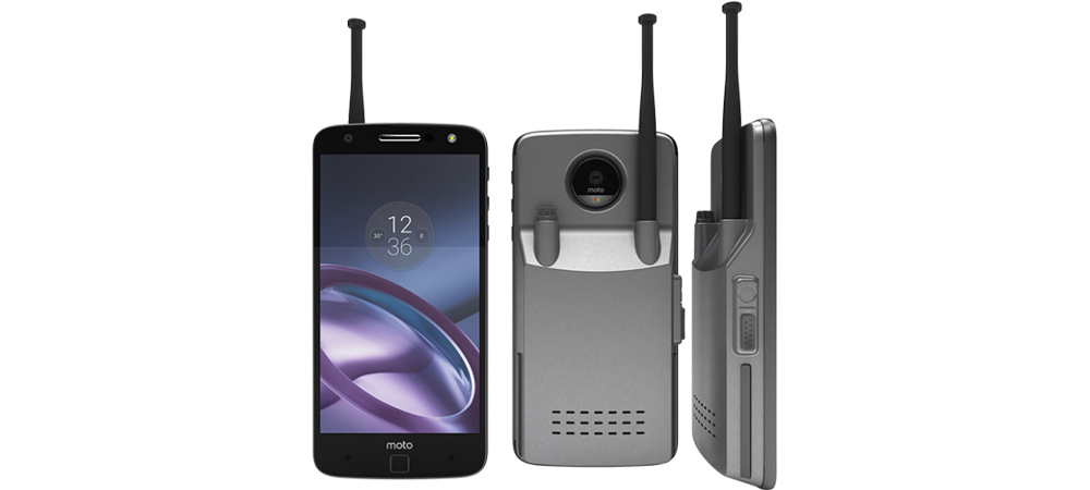 A new Moto Mod turns your smartphone into a walkie-talkie 1